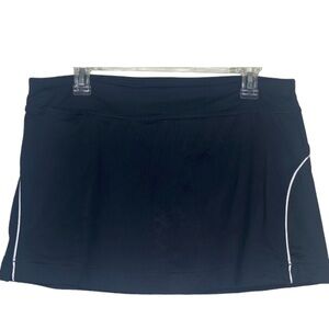 Champion Women’s Athletic Skorts M Black White w/White Stripe Shorts Skirt